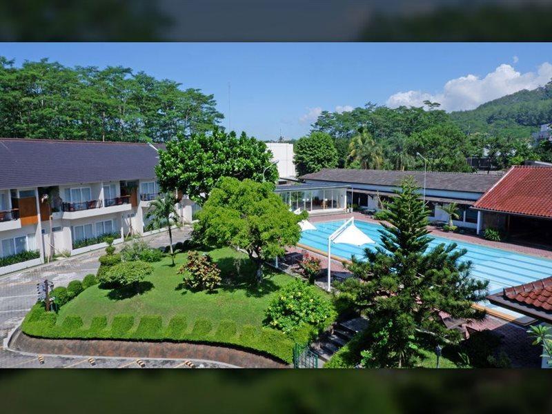 Front One Resort Magelang Dış mekan fotoğraf