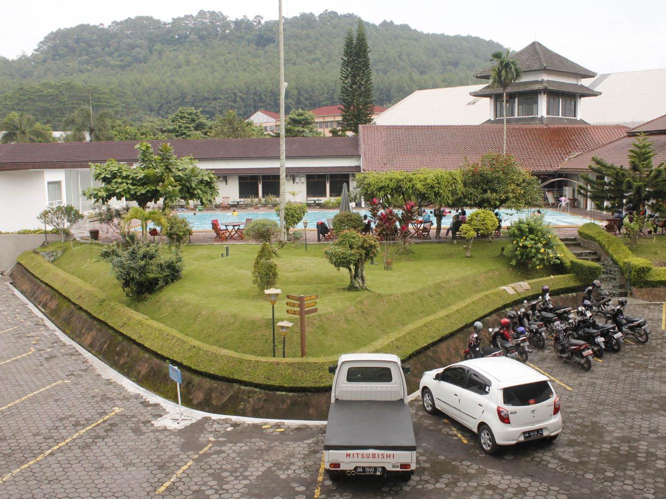 Front One Resort Magelang Dış mekan fotoğraf